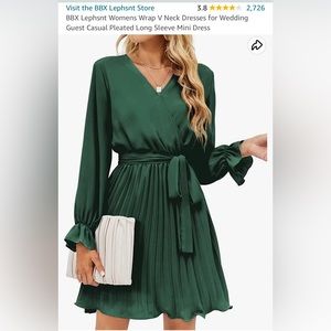Size M green dress